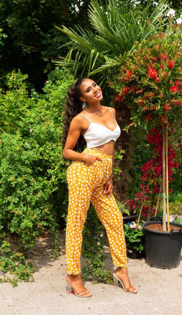 Trendy summer pants with polka dots Mustard
